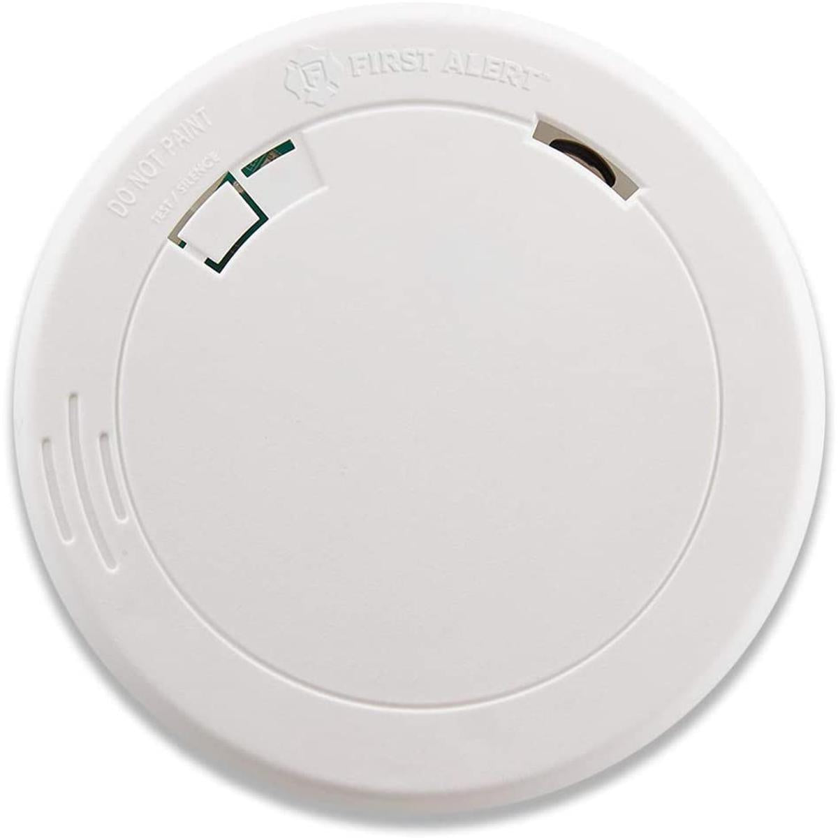 First Alert PR700 Battery-Operated Photoelectric Smoke Alarm, 1 Pack