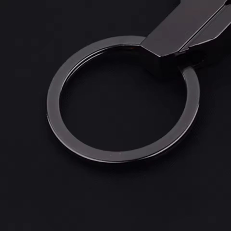 Luxury Zinc Alloy Car Keychain – Gold Plated Metal Keyring Ornament for Men – Creative Auto Gift 2023