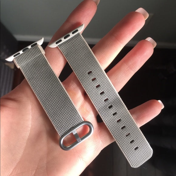 Braided Solo Loop Nylon fabric Strap with Tuck Clasp For i Watch band  42mm 44mm 45mm Elastic Bracelet for i Watch Series 6 SE 5 4 3(Grey)