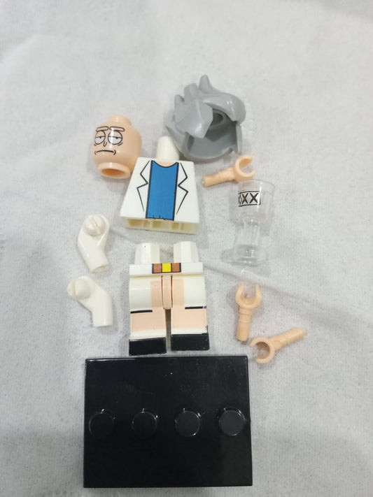 LEGOO Series Collectible Minifigure - Hair Spiked Minifig Goblet legoo – Side view – Available in Pakistan