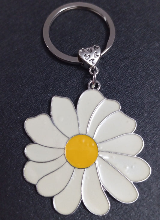 Cute Daisy Keychain, Flower Keychain, Keyring for Women, Car Key Chain Accessories, Novelty Flowers Keyrings, Bag Accessories, Travel Deco, Accessories Gifts for Girls Women (White)