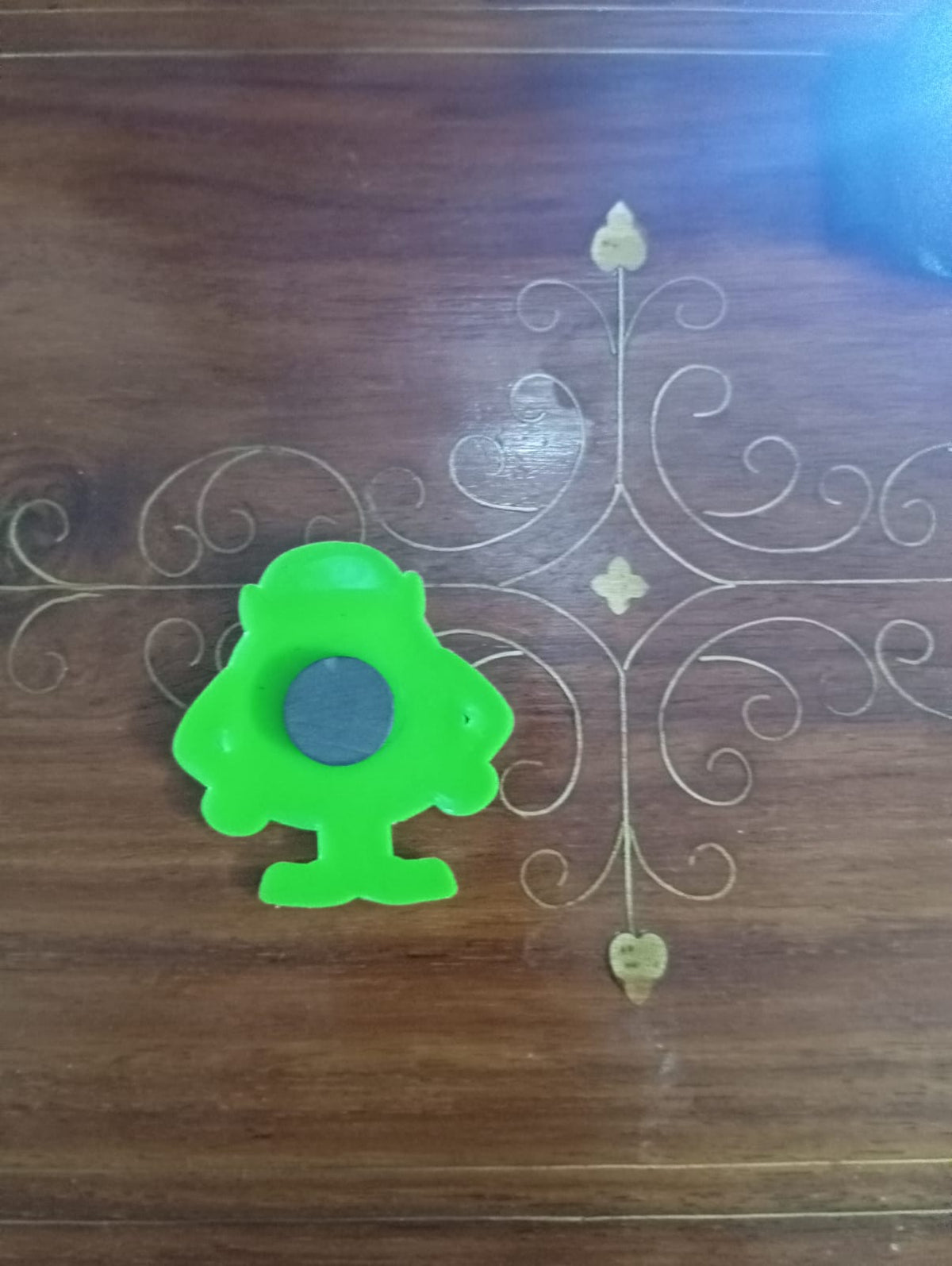 this is cute Silicone magnetic holder