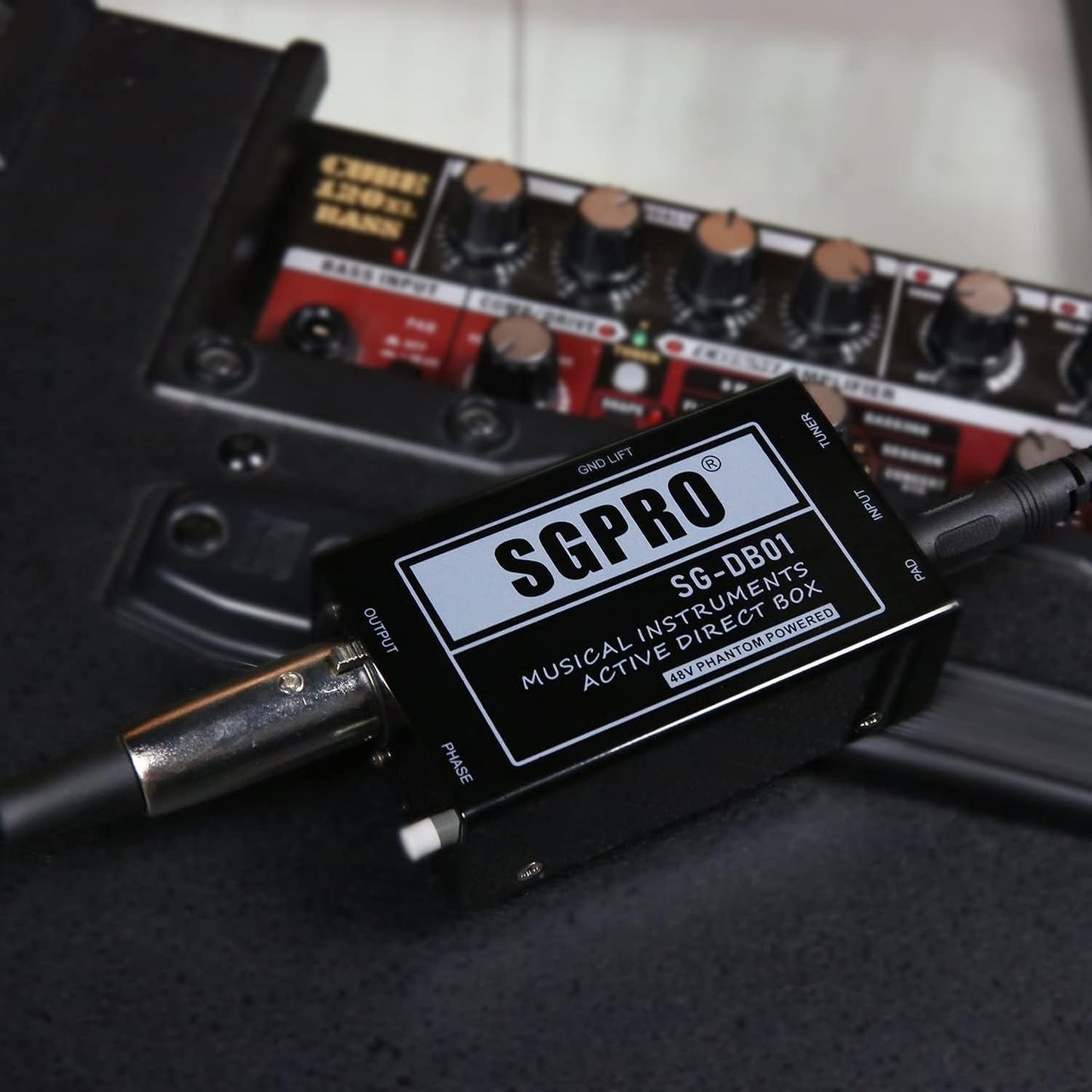 Direct Box, Recording Signal DI Box for Musical Instruments as Guitar, Bass Guitar, and Keyboard Live Performance or Studio, 1/4" to XLR, Ground Lift 48V Phantom Powered Compact Unit