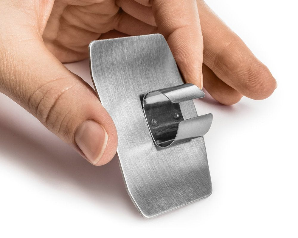 KITCHEN FINGER HAND PROTECTOR GUARD STAINLESS STEEL CHOP SLICE SHIELD COOK TOOL