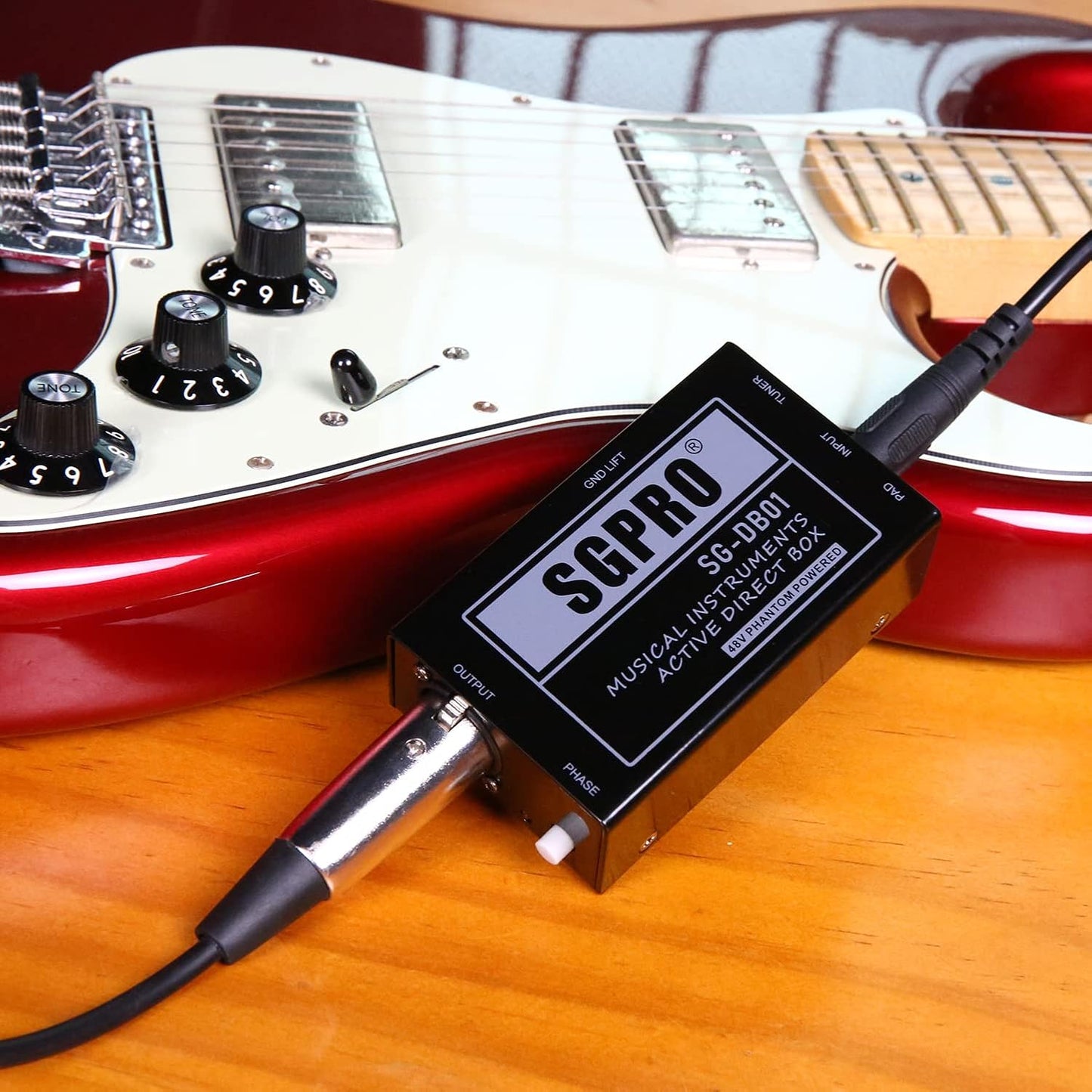 Direct Box, Recording Signal DI Box for Musical Instruments as Guitar, Bass Guitar, and Keyboard Live Performance or Studio, 1/4" to XLR, Ground Lift 48V Phantom Powered Compact Unit