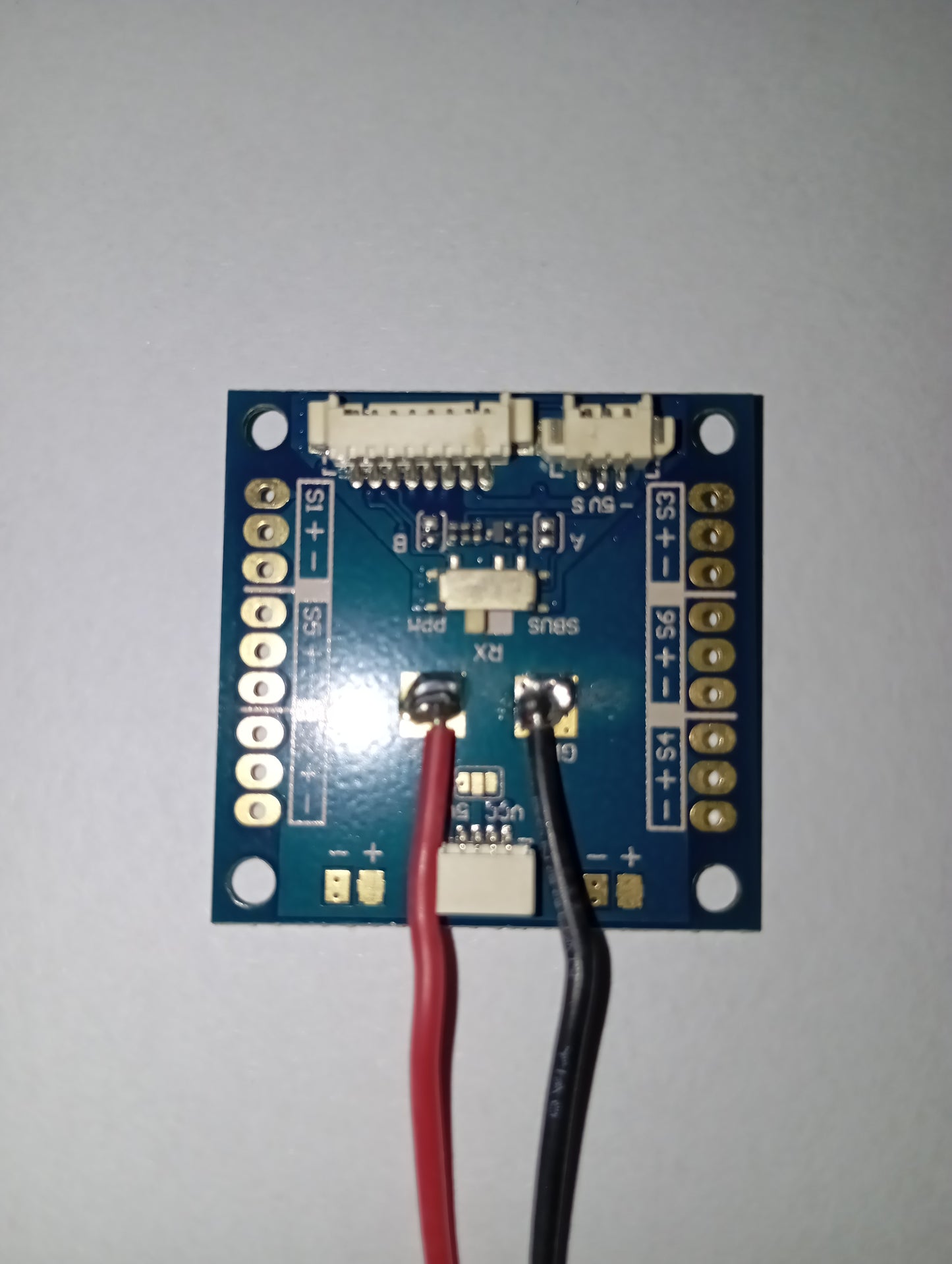 Oversky MUL A Flight Controller with OSD, Buzzer, VTx, DSMX Receiver &amp; PDB – All-in-One Drone Flight Control Board