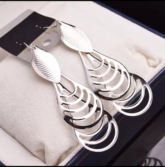 Luxury Hollow Leaf Drop Earrings for Women – Gold & Silver Color Long Dangle Earrings | Fashion Party Jewelry