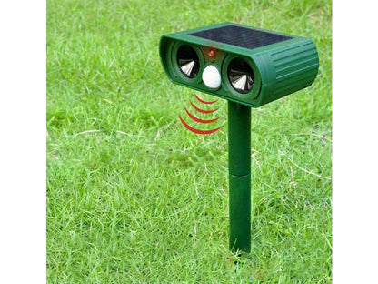 🐾 Ultrasonic Pest Repeller – Solar Powered Animal & Rodent Scarer