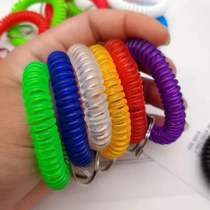 Creative Colorful Spiral Keychain Wrist Ring Spring Wrist Coil Bracelets Keyrings For Car Shopping Outdoor Sports Key Holder