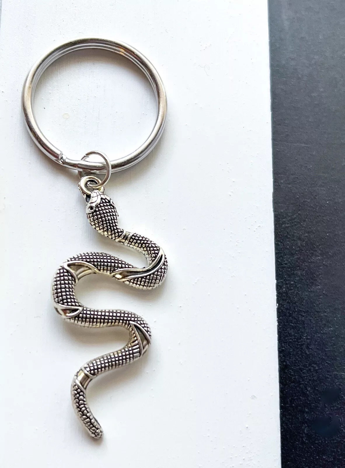 Snake Pendant Keychain Key Ring Metal Gift for your Love One