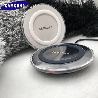 Samsung Qi Certified Wireless Charging Pad with 2A Wall Charger- Supports charging on Qi compatible smartphones including the Samsung Galaxy S8, S8+, Note 8, Apple iPhone 8, iPhone 8 Plus, and iPhone X (US Version)