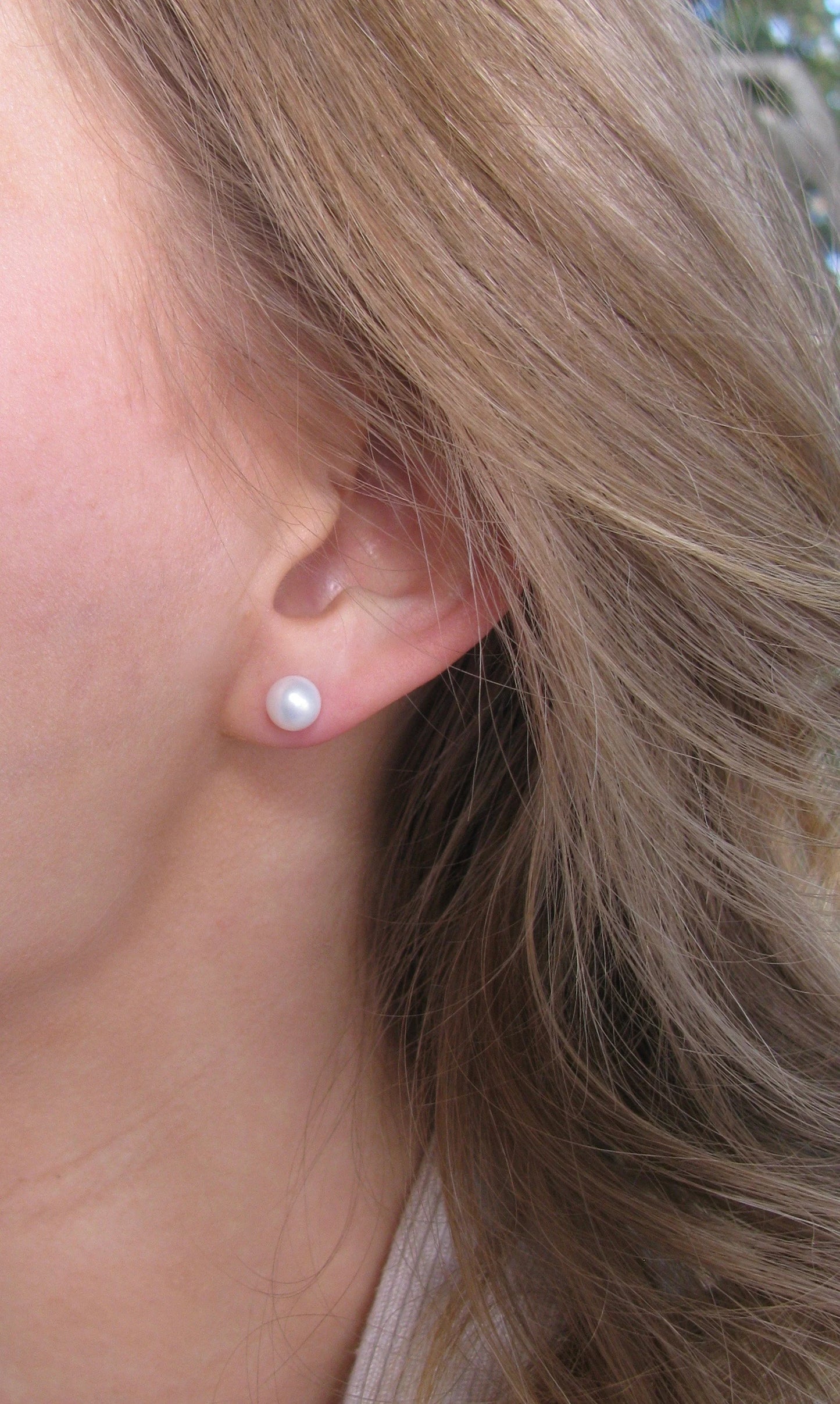 White Freshwater Pearl Stud Earrings 10mm for Women &amp; Girls – Elegant Fashion Jewelry