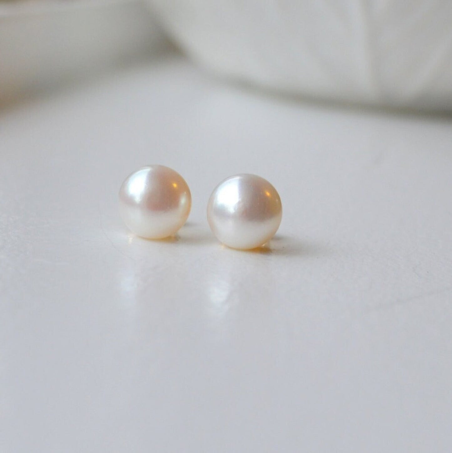 White Freshwater Pearl Stud Earrings 10mm for Women &amp; Girls – Elegant Fashion Jewelry